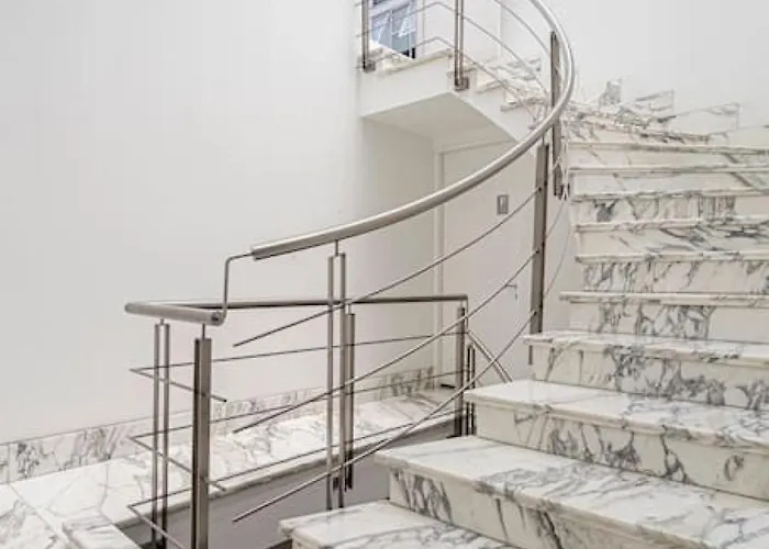 Condesa Amsterdam B Inviting 2br, 1ba With Modern Touches On Amsterdam Avenue *